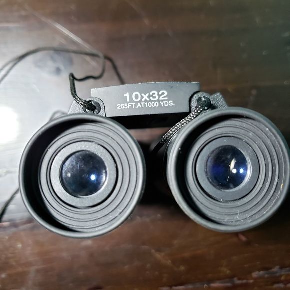 Bushnell Binoculars - Picture 4 of 7